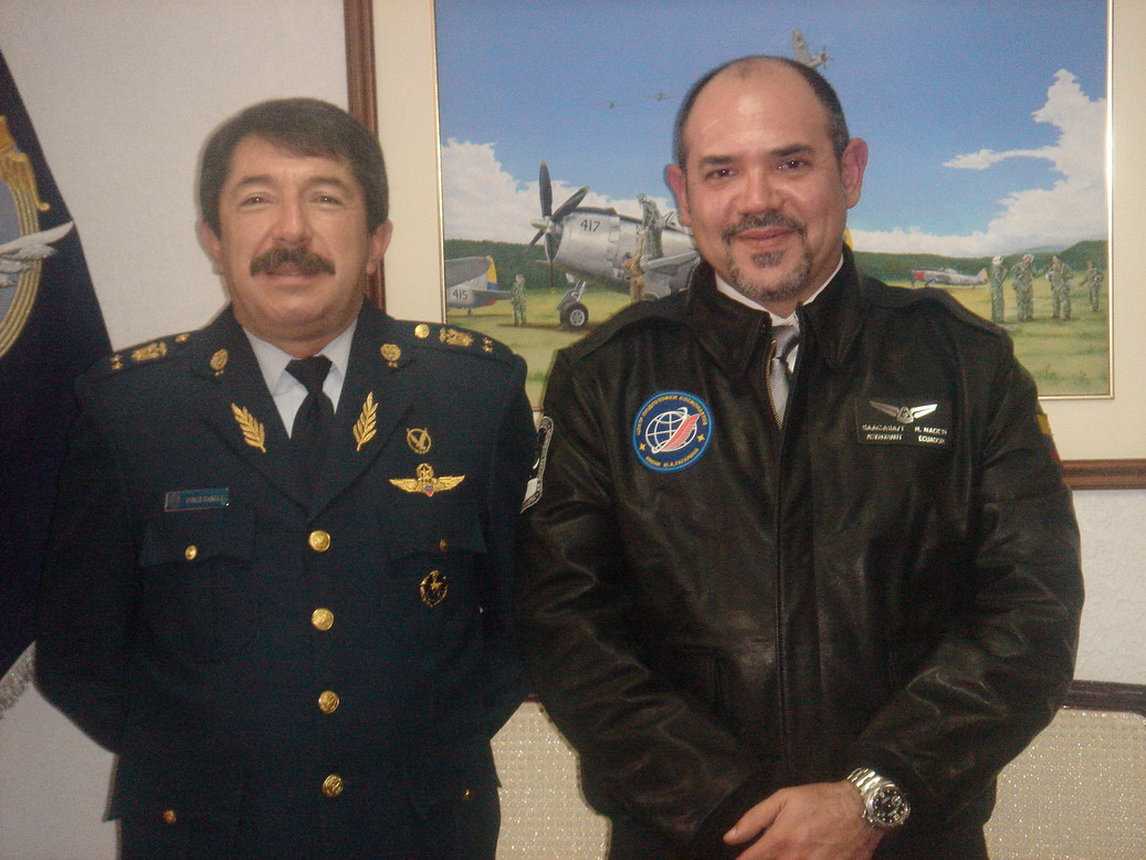 El comandante general de FAE y el ASA/T Ronnie Nader